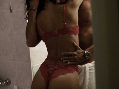 Resume your romantic life, meet hot-n-single girls for naked nights