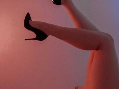 Verified Bangalore Escorts with Hotel Room @ 6k